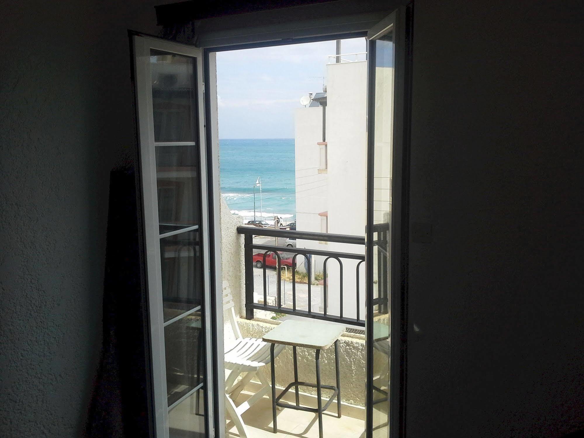 Despina Hotel 헐소니소스 외부 사진